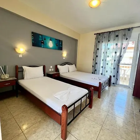 Aurora House 3*