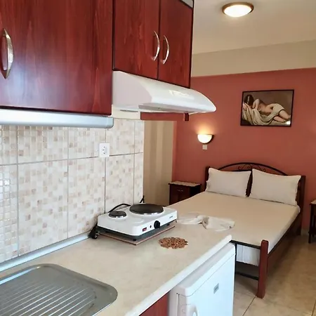 Aurora House Aparthotel