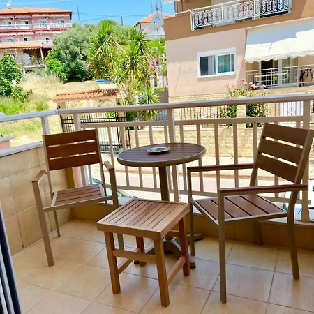 Aurora House 3*